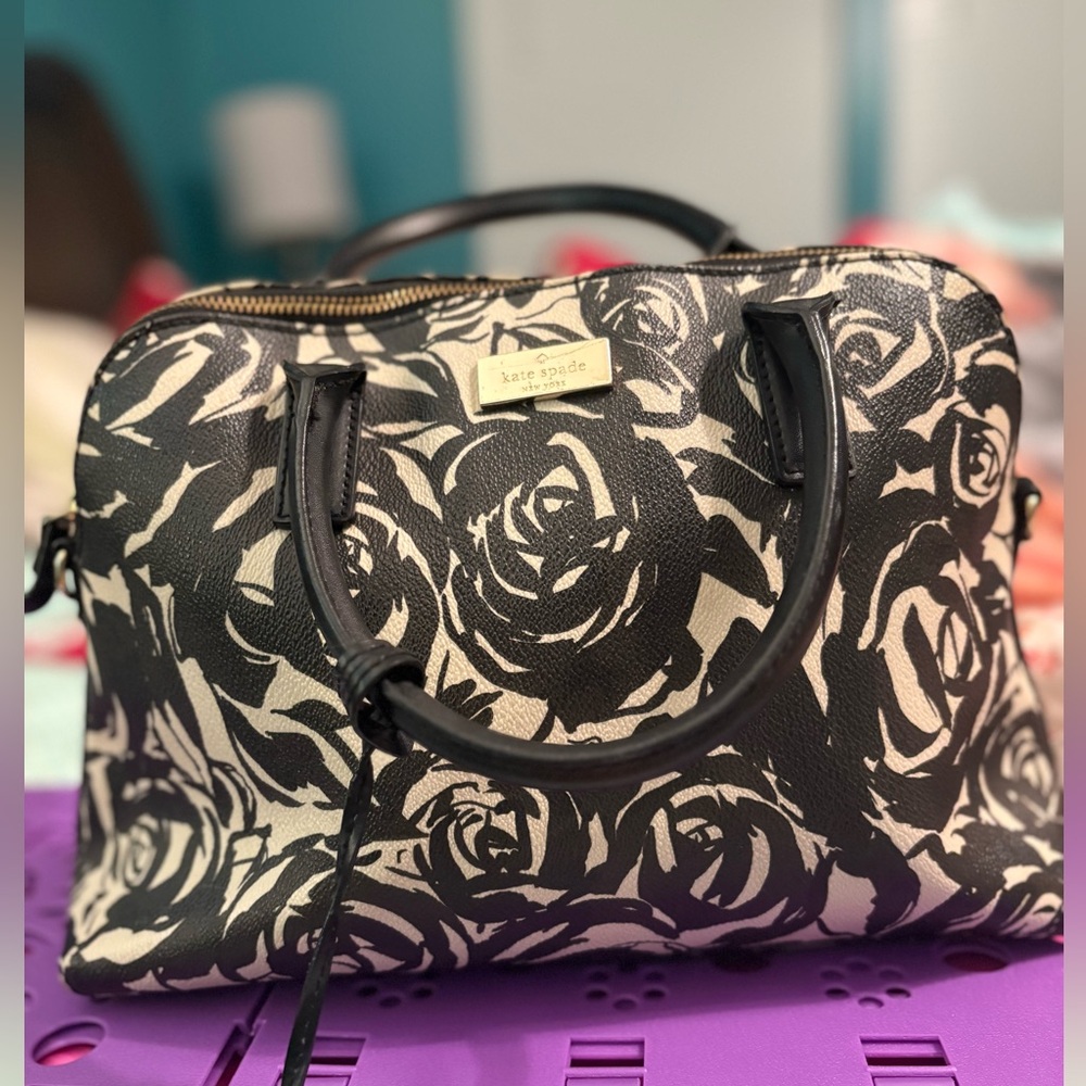 Kate Spade Black and Cream Floral Satchel comes with strap